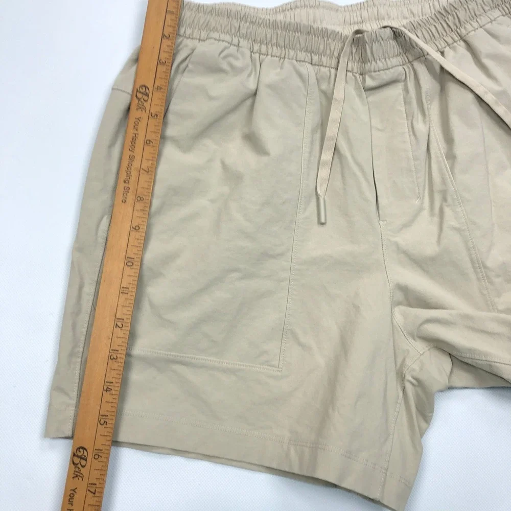 Lululemon Mens Medium Bowline Short 5
